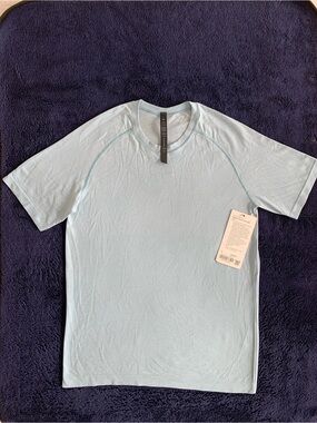 Lululemon Metal Vent Tech Short sleeve top